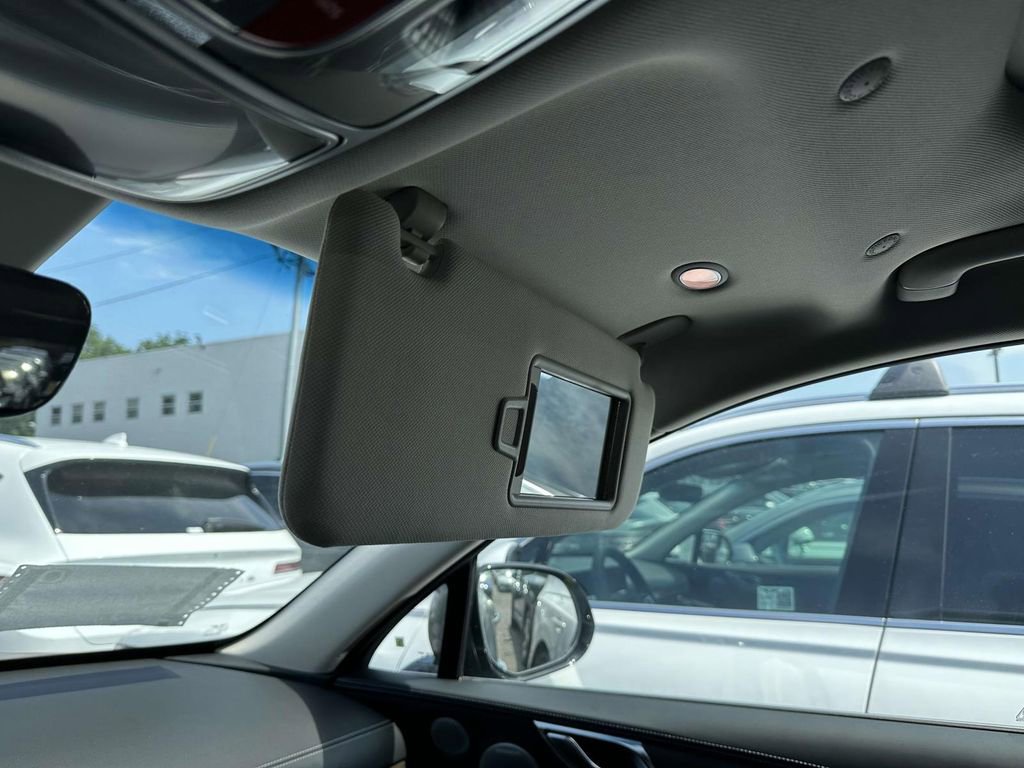 New 2025 Genesis GV80 2.5T Prestige image 17