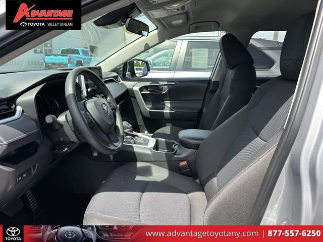 Certified 2025 Toyota RAV4 LE AWD/4WD image 20