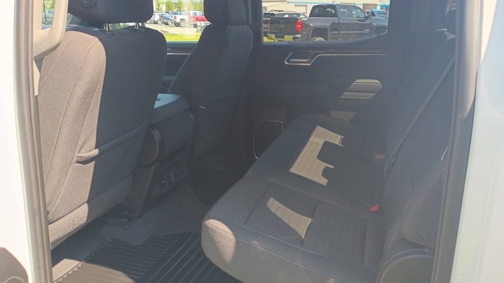 Used 2022 Chevrolet Silverado 1500 LT AWD/4WD image 15
