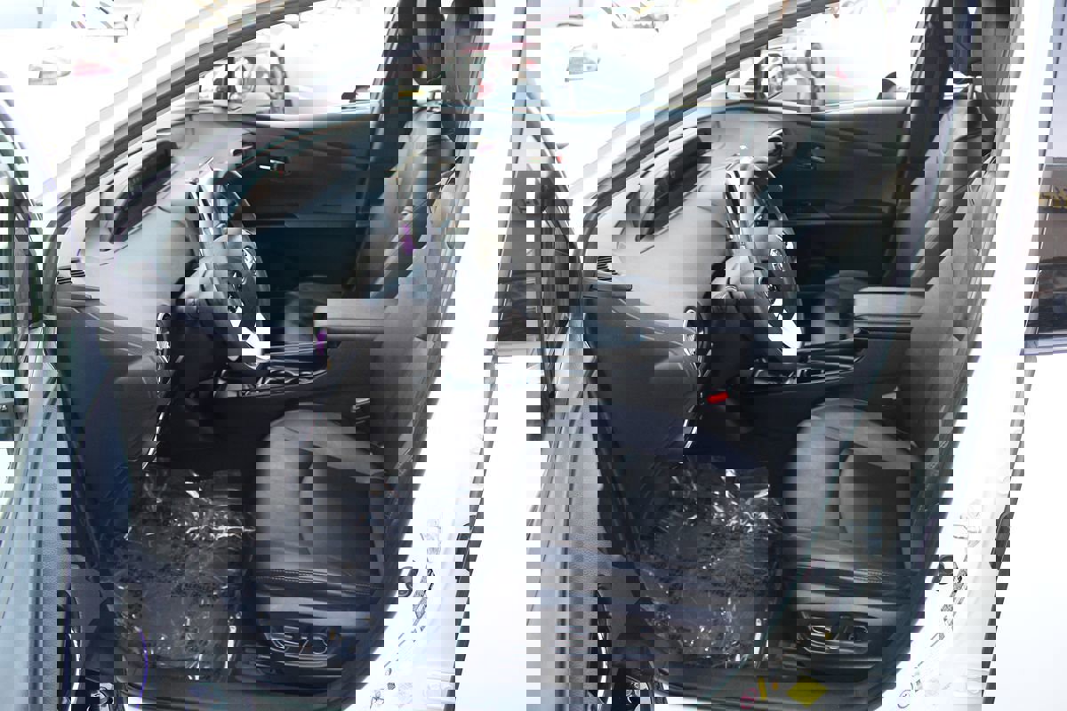 Used 2017 Toyota Prius Prime Premium image 19