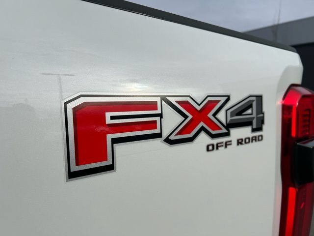 Used 2025 Ford F350 Platinum AWD/4WD image 12