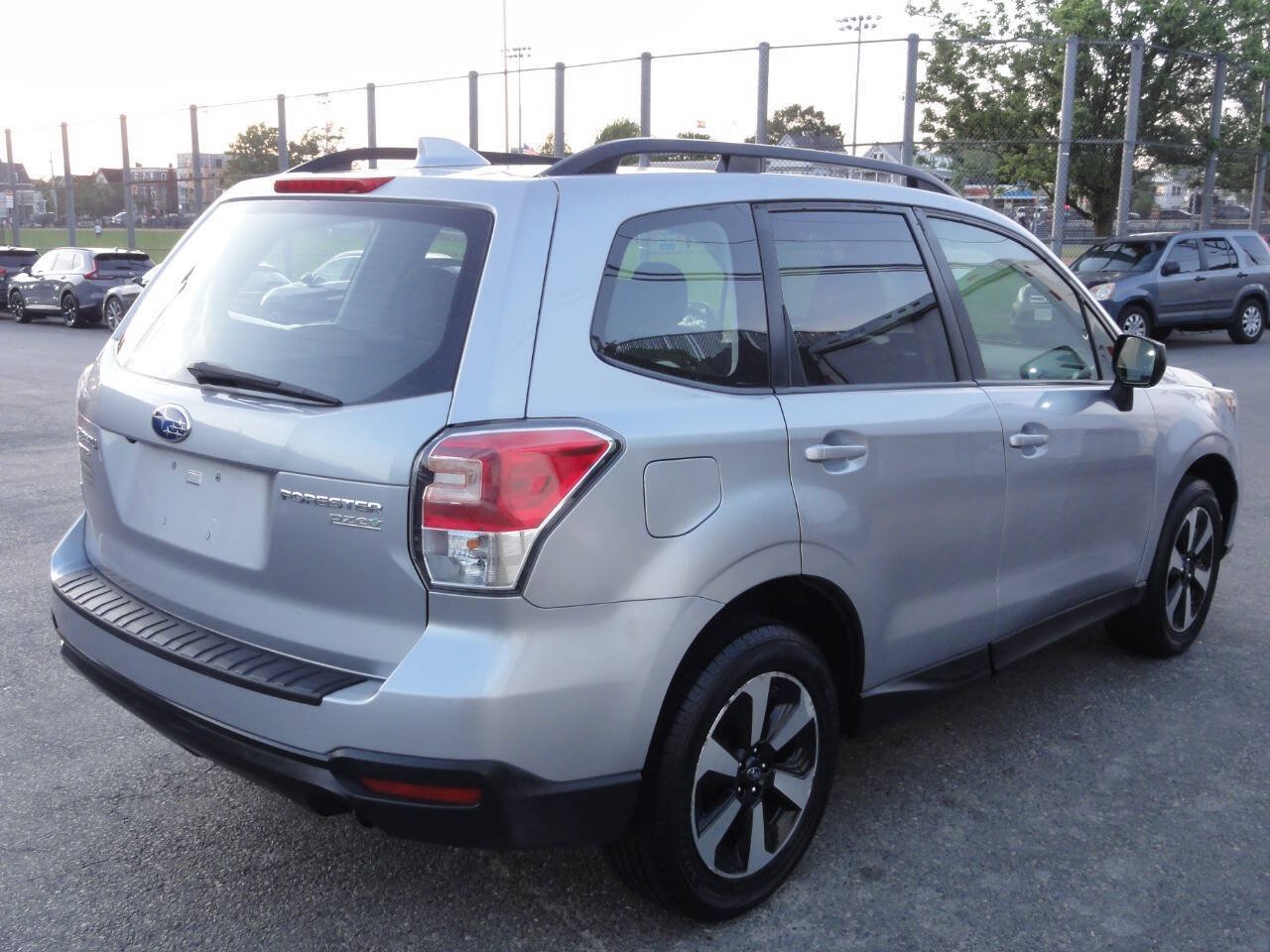 Used 2017 Subaru Forester 2.5i w/ Alloy Wheel Package AWD/4WD image 3