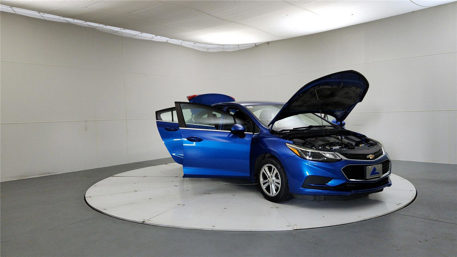 Used 2017 Chevrolet Cruze LT FWD image 9