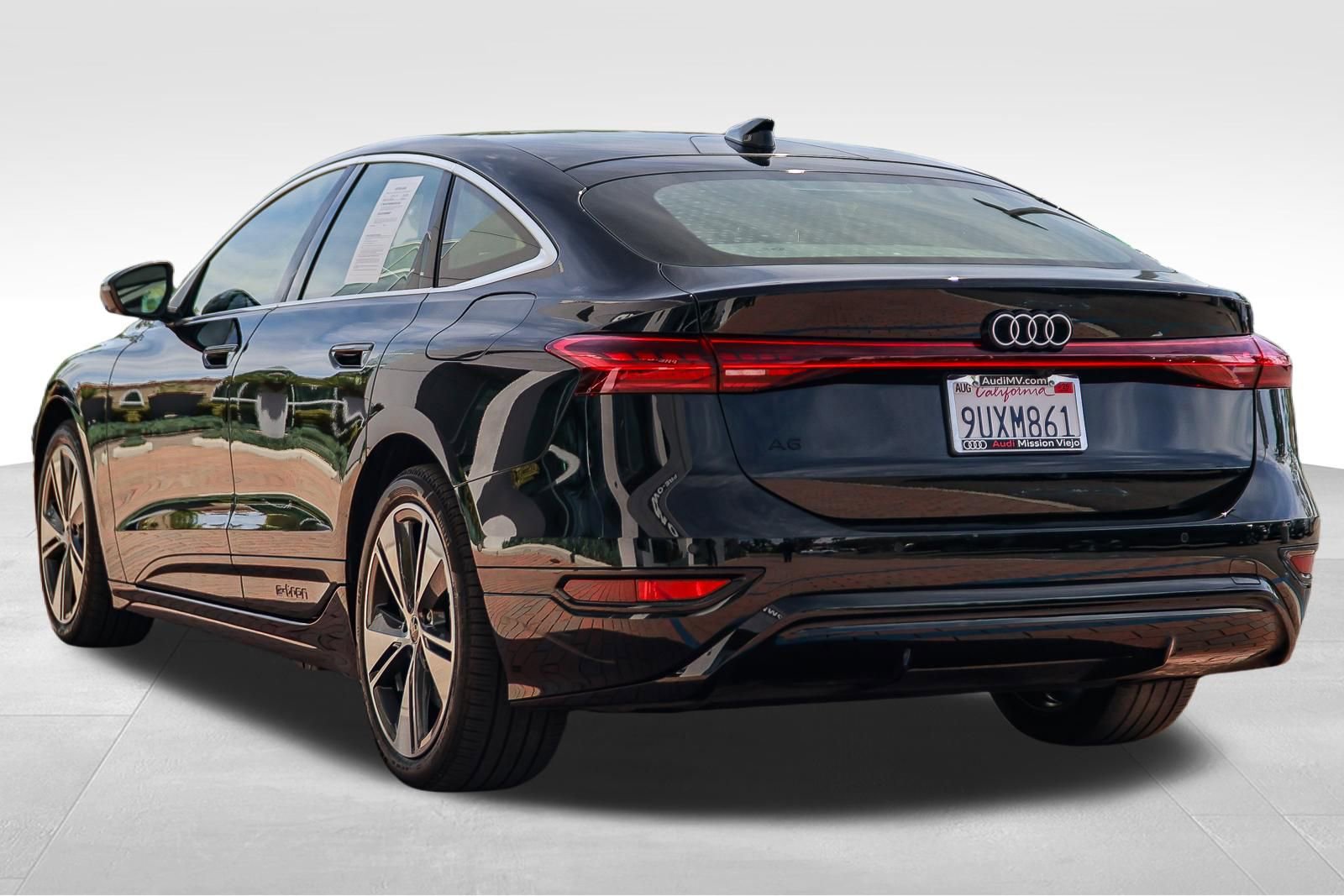 Certified 2025 Audi A6 e-tron Premium Plus w/ Premium Plus image 5