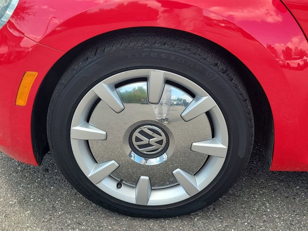 Used 2013 Volkswagen Beetle 2.5 image 17