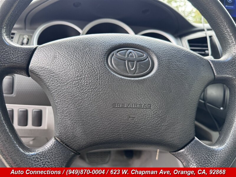 Used 2005 Toyota Tacoma 2WD Access Cab image 12