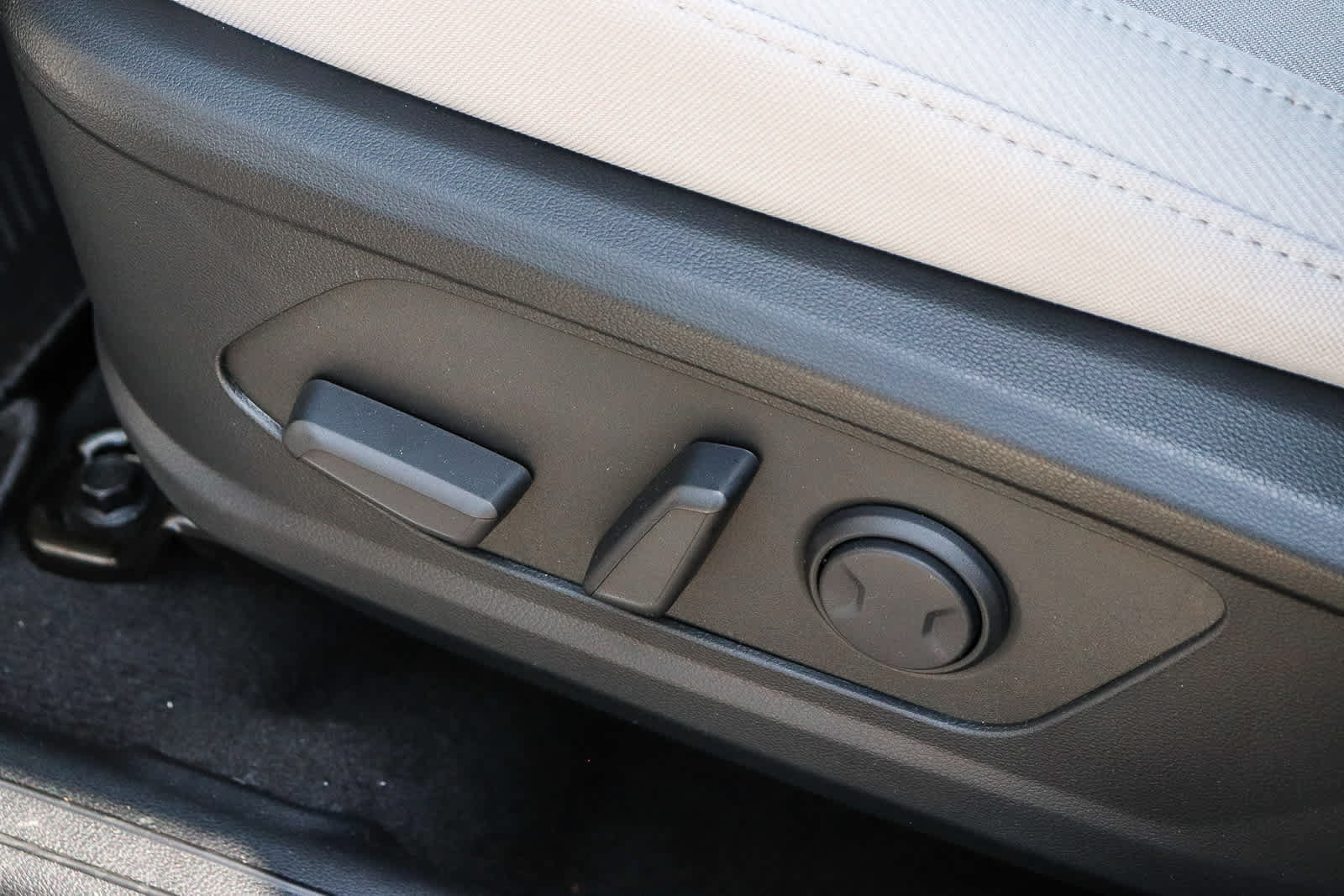 New 2026 Hyundai Tucson SEL FWD image 30