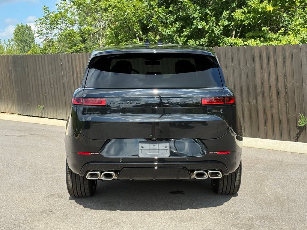 New 2026 Land Rover Range Rover Sport Dynamic SE AWD/4WD image 4