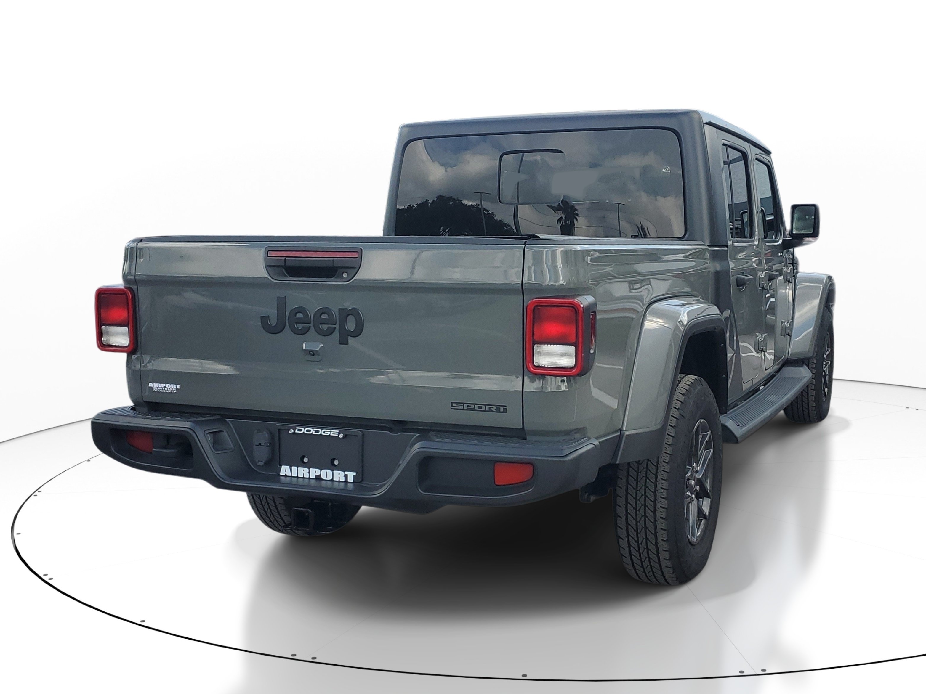 Used 2021 Jeep Gladiator Sport AWD/4WD image 6