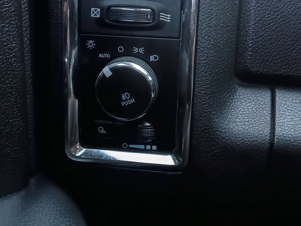 Used 2017 RAM 3500 Laramie w/ Snow Chief Group AWD/4WD image 11