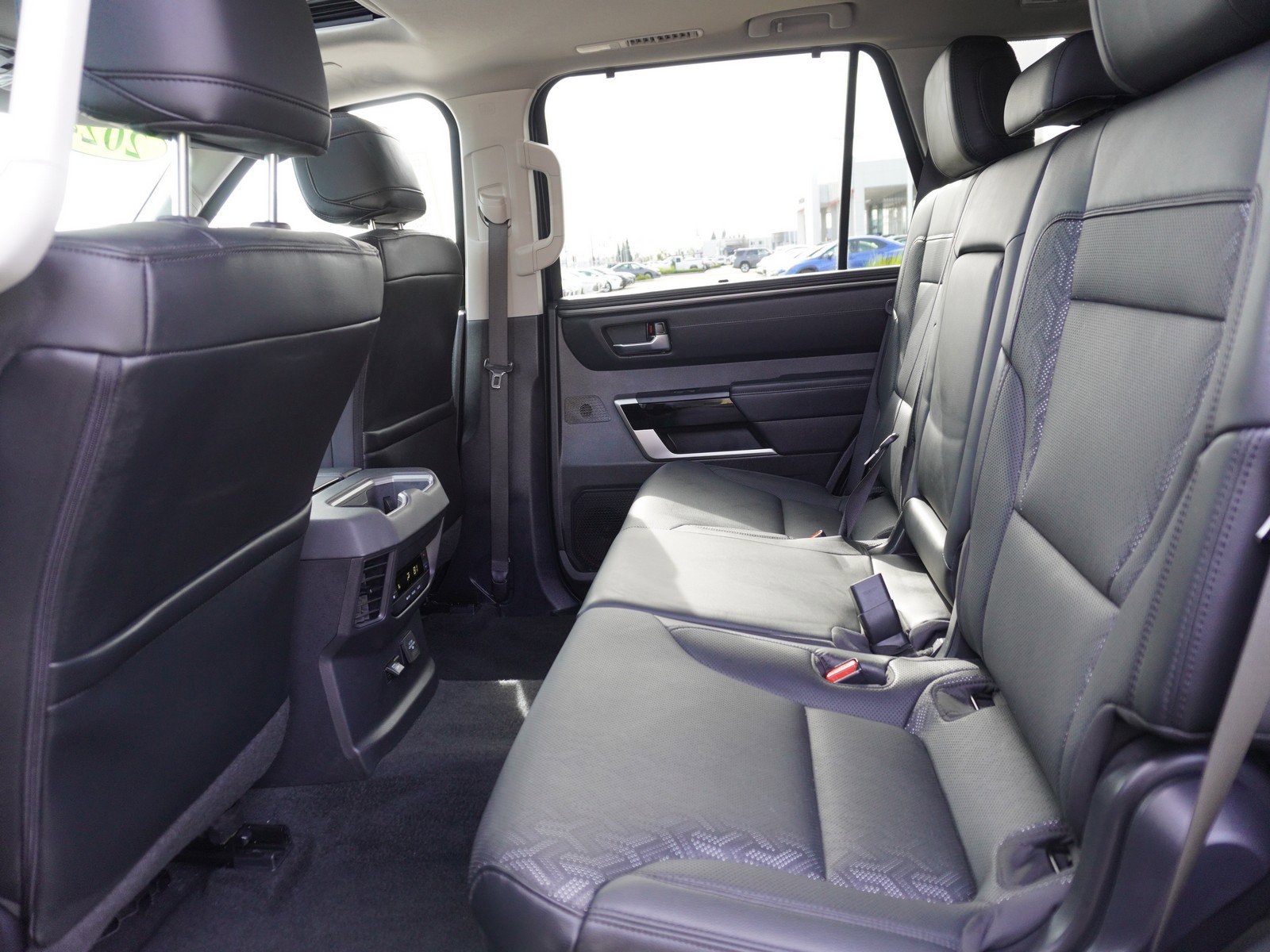 Used 2024 Toyota Sequoia Limited image 17