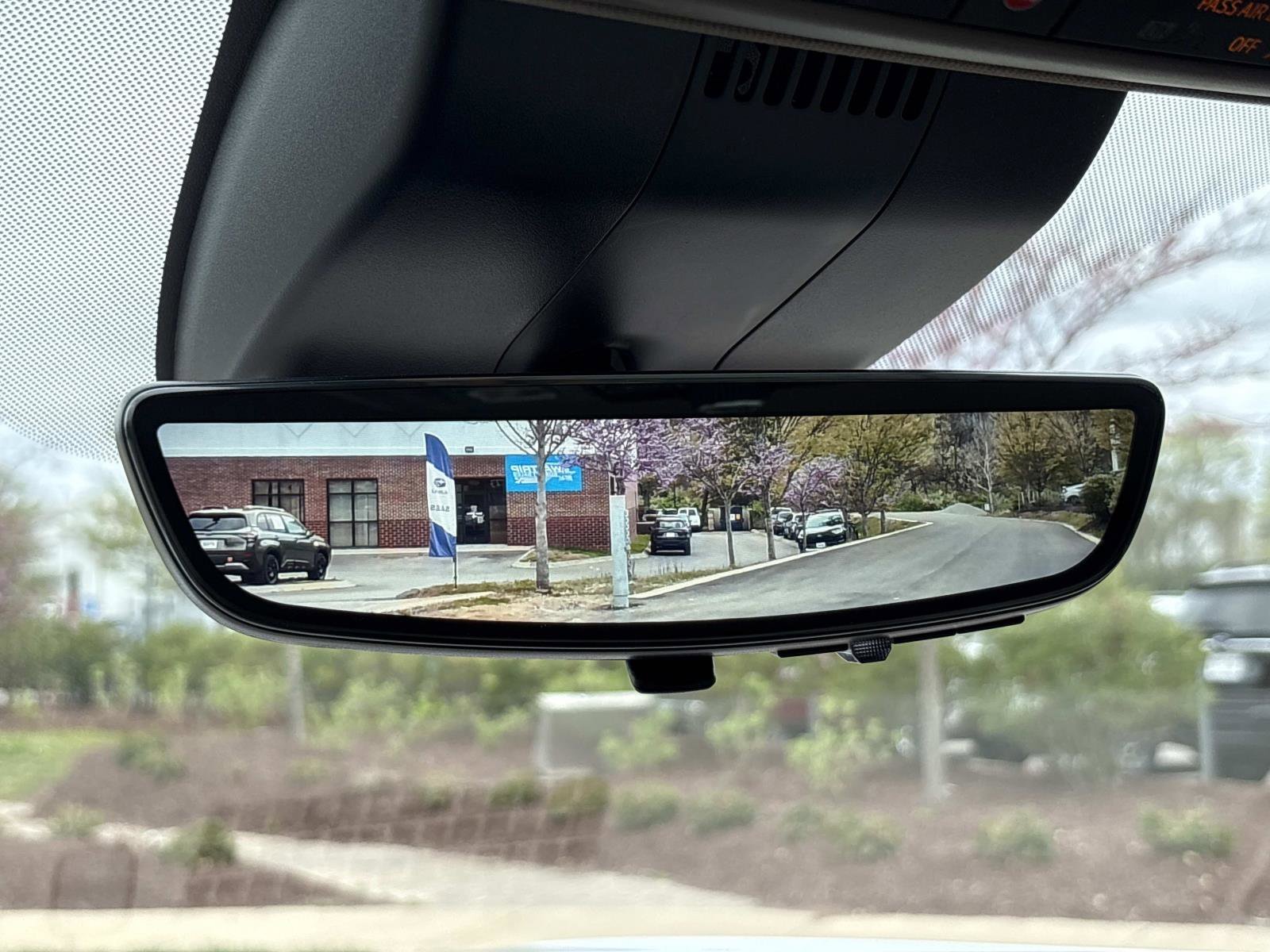 Used 2026 GMC Yukon XL Denali w/ Denali Reserve Package image 26