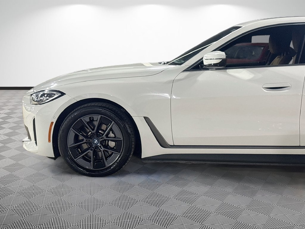 Used 2024 BMW i4 eDrive35 w/ Premium Package RWD image 4