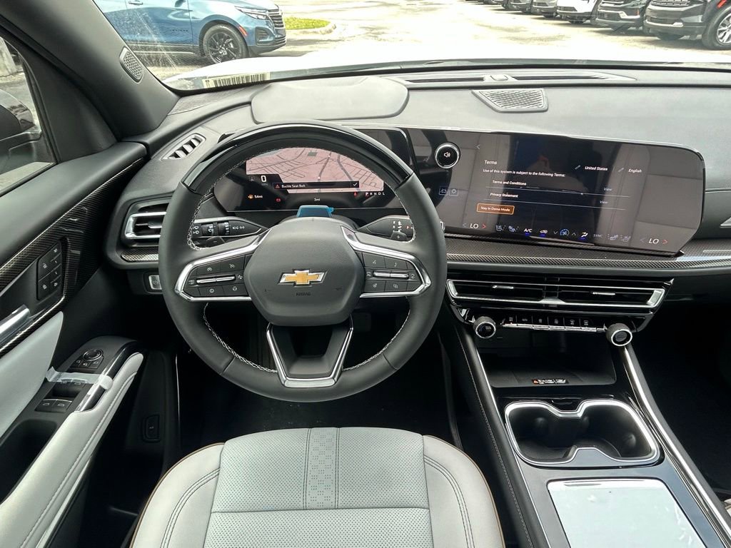 New 2026 Chevrolet Traverse High Country FWD image 16