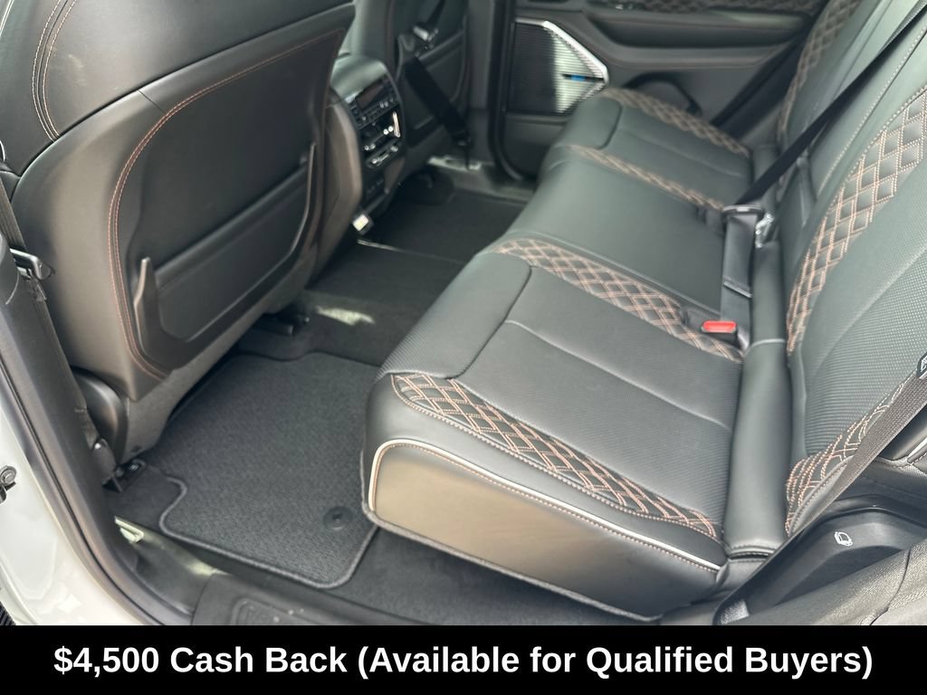 New 2026 Jeep Grand Cherokee Summit w/ Obsidian Package AWD/4WD image 33