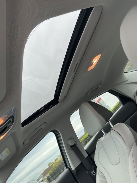 Certified 2024 Hyundai Elantra Limited image 19