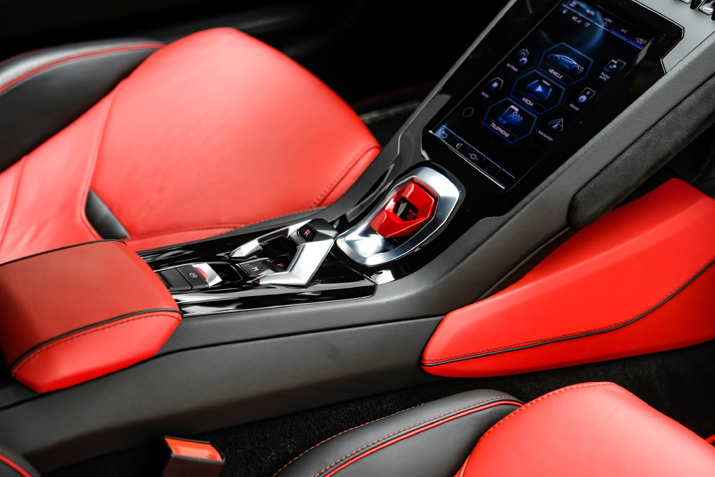 Used 2020 Lamborghini Huracan EVO AWD/4WD image 26