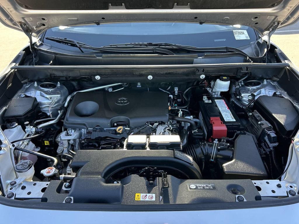 Used 2021 Toyota RAV4 LE w/ Carpet Mat Package (TMS) FWD image 30
