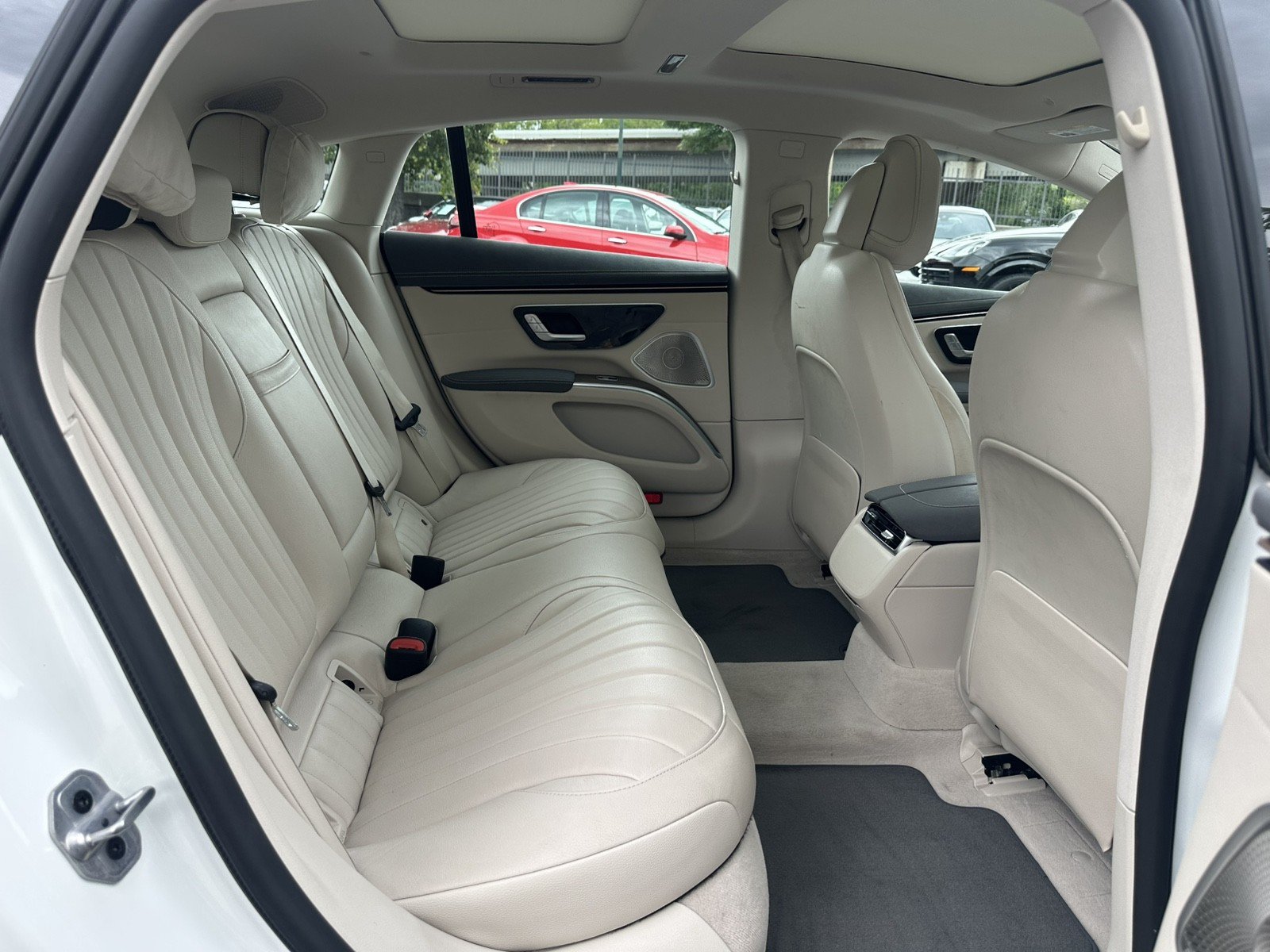 Used 2022 Mercedes-Benz EQS 450+ Sedan image 22