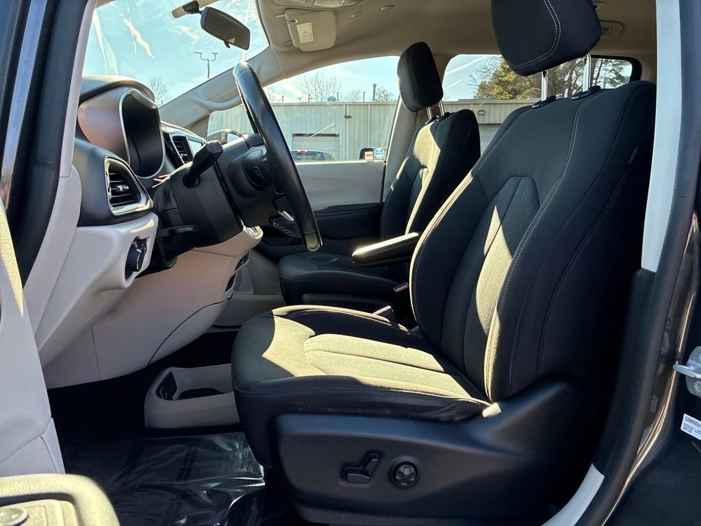 Used 2020 Chrysler Voyager LX w/ Cold Weather Group image 2