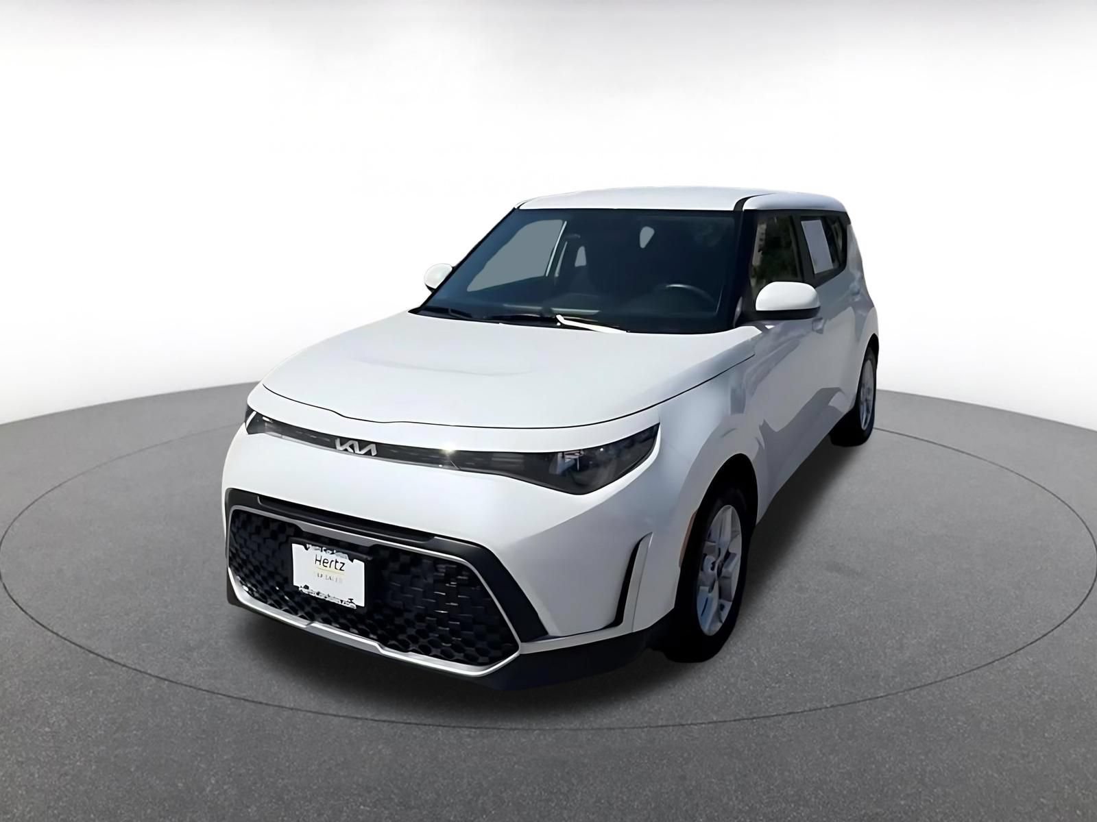 Used 2025 Kia Soul LX w/ LX Technology Package FWD image 7