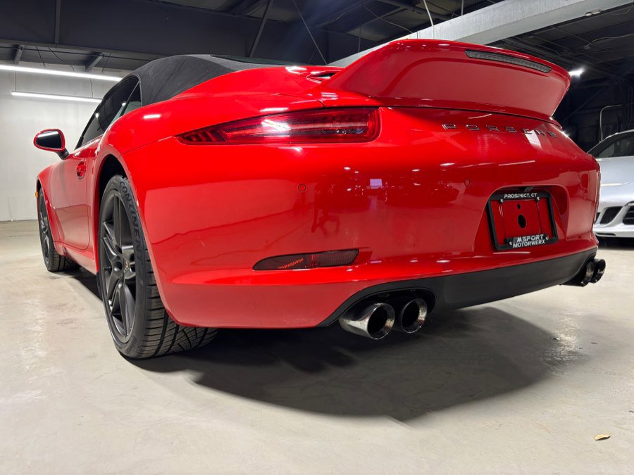 Used 2015 Porsche 911 Carrera image 3