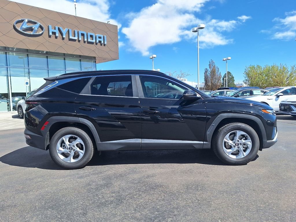 Certified 2022 Hyundai Tucson SEL AWD/4WD image 2