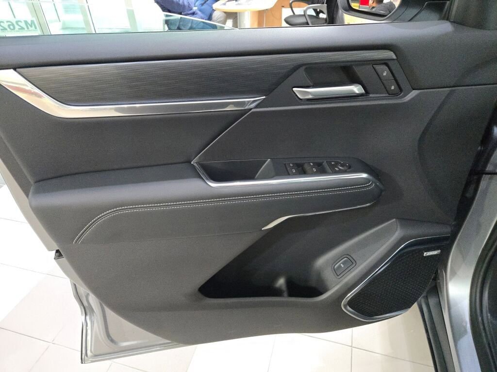 New 2026 GMC Acadia Elevation w/ Elevation Premium Package AWD/4WD image 18