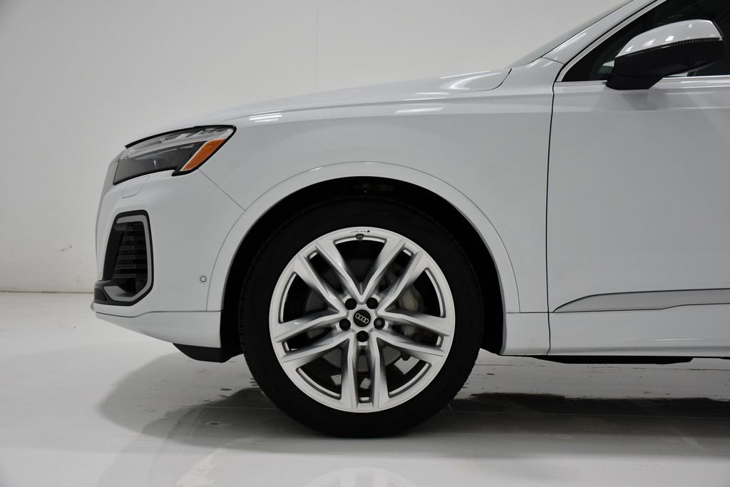 Used 2025 Audi Q7 3.0T Premium Plus image 7
