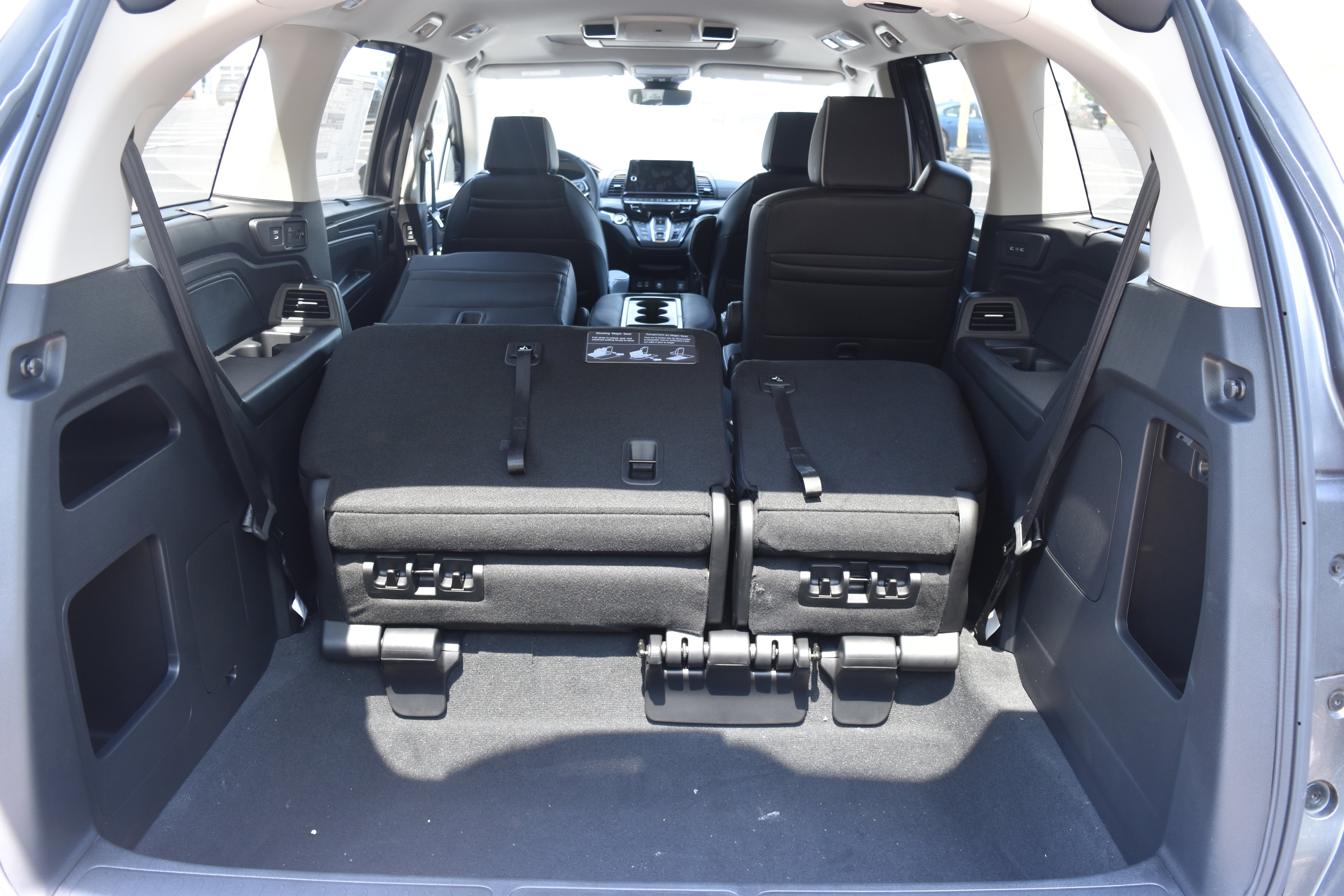 New 2026 Honda Odyssey Elite image 9