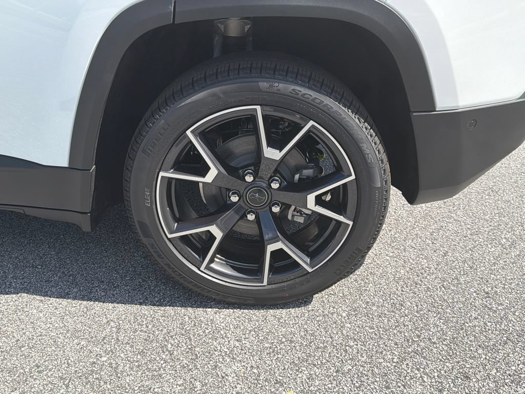 New 2026 Jeep Cherokee Overland w/ Advanced Pro Tech Group AWD/4WD image 20