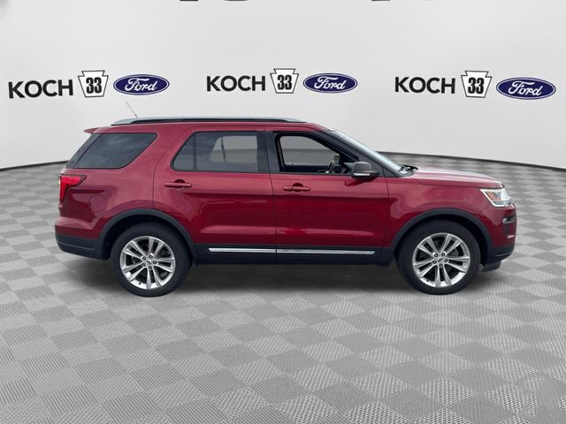 Used 2019 Ford Explorer XLT w/ Equipment Group 202A AWD/4WD image 9