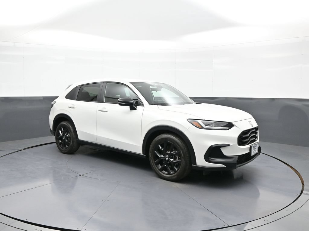 Certified 2025 Honda HR-V Sport image 4