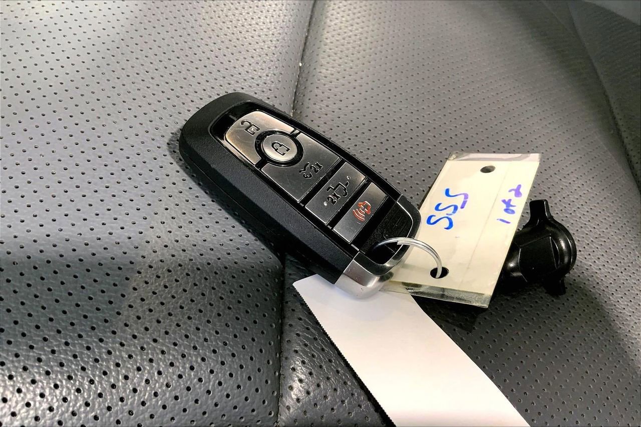 Used 2023 Ford F150 Lightning Lariat w/ Equipment Group 511A High AWD/4WD image 19