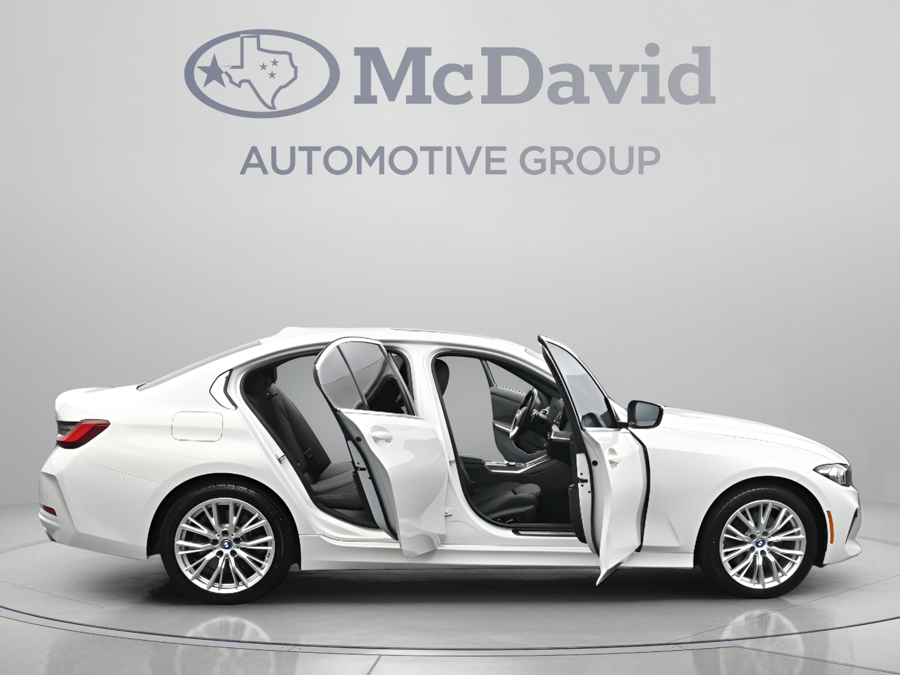 Used 2024 BMW 330e xDrive AWD/4WD image 41