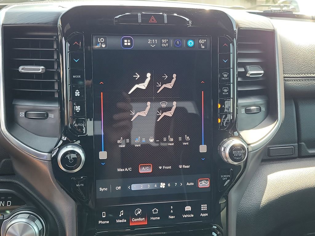 Used 2023 RAM 1500 Laramie AWD/4WD image 14