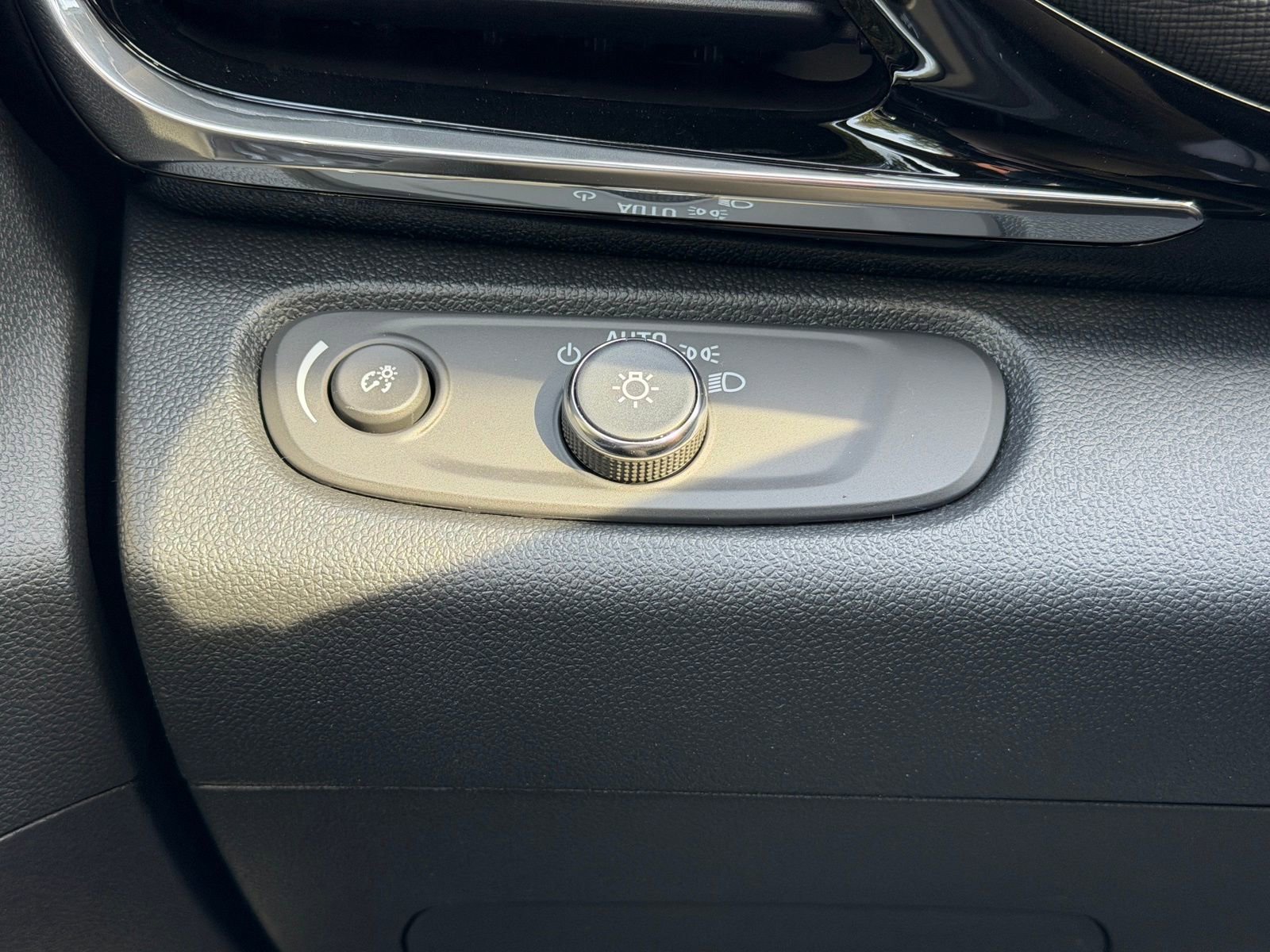New 2026 Buick Envista Sport Touring w/ Convenience I Package image 12