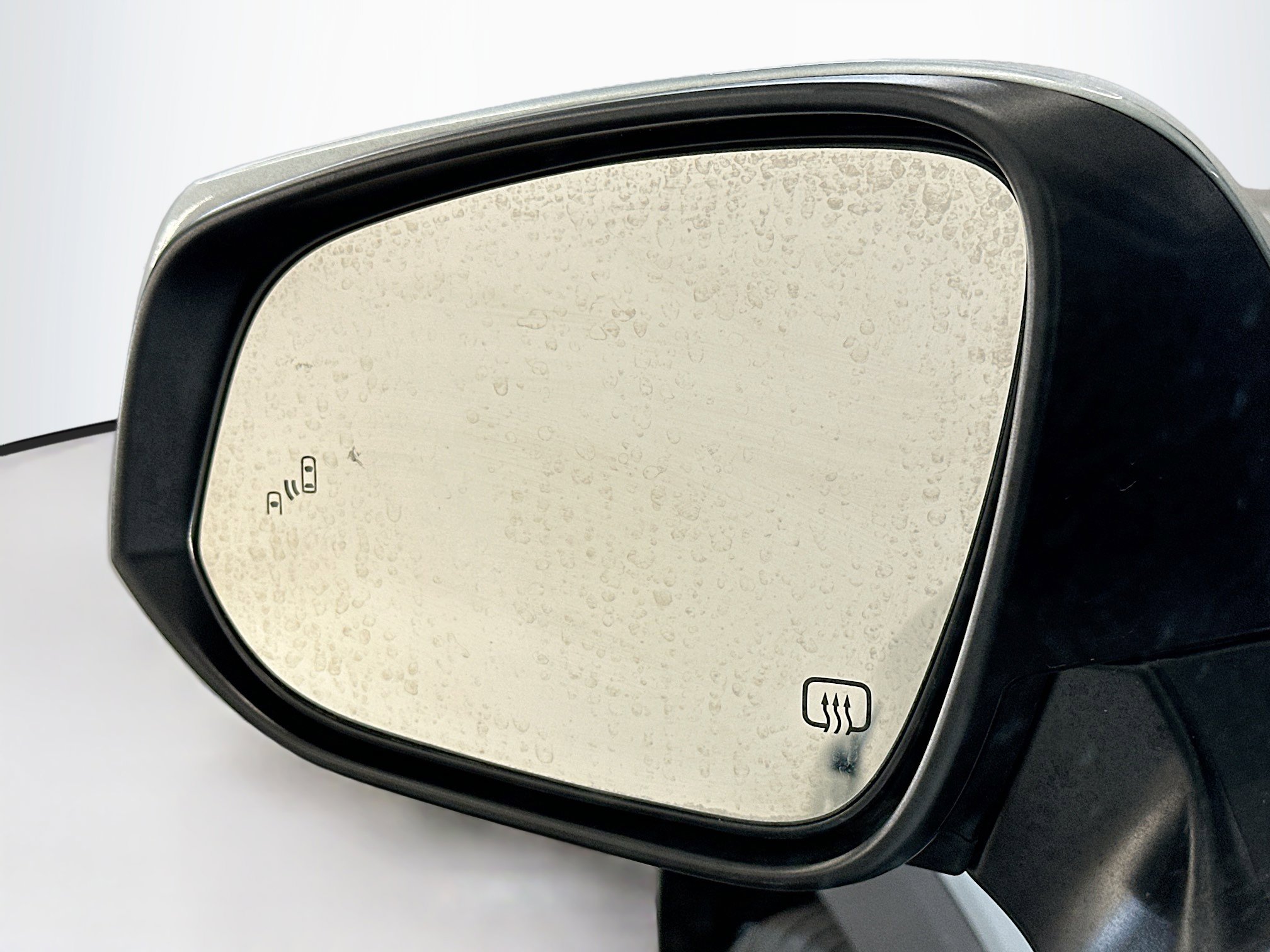 Used 2024 Toyota Corolla Cross XLE w/ Convenience Package image 16