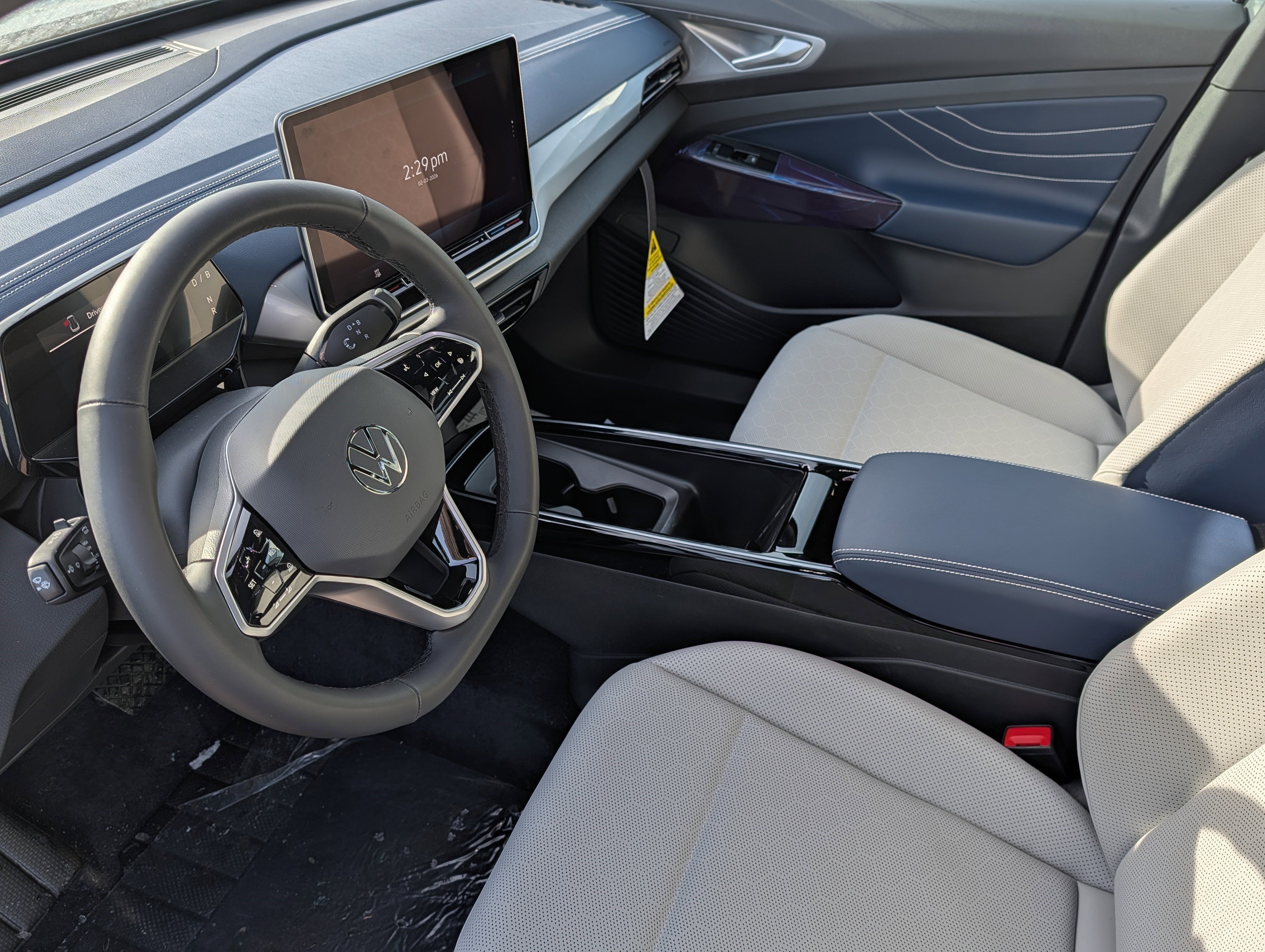 New 2025 Volkswagen ID.4 Pro S Plus AWD/4WD image 4