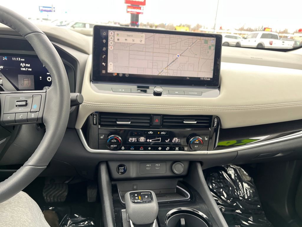 Used 2024 Nissan Rogue SL w/ SL Premium Package image 34