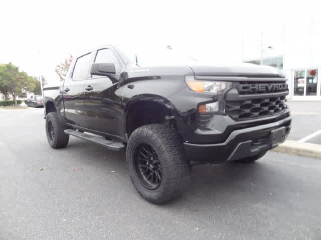 Used 2024 Chevrolet Silverado 1500 Custom AWD/4WD image 3