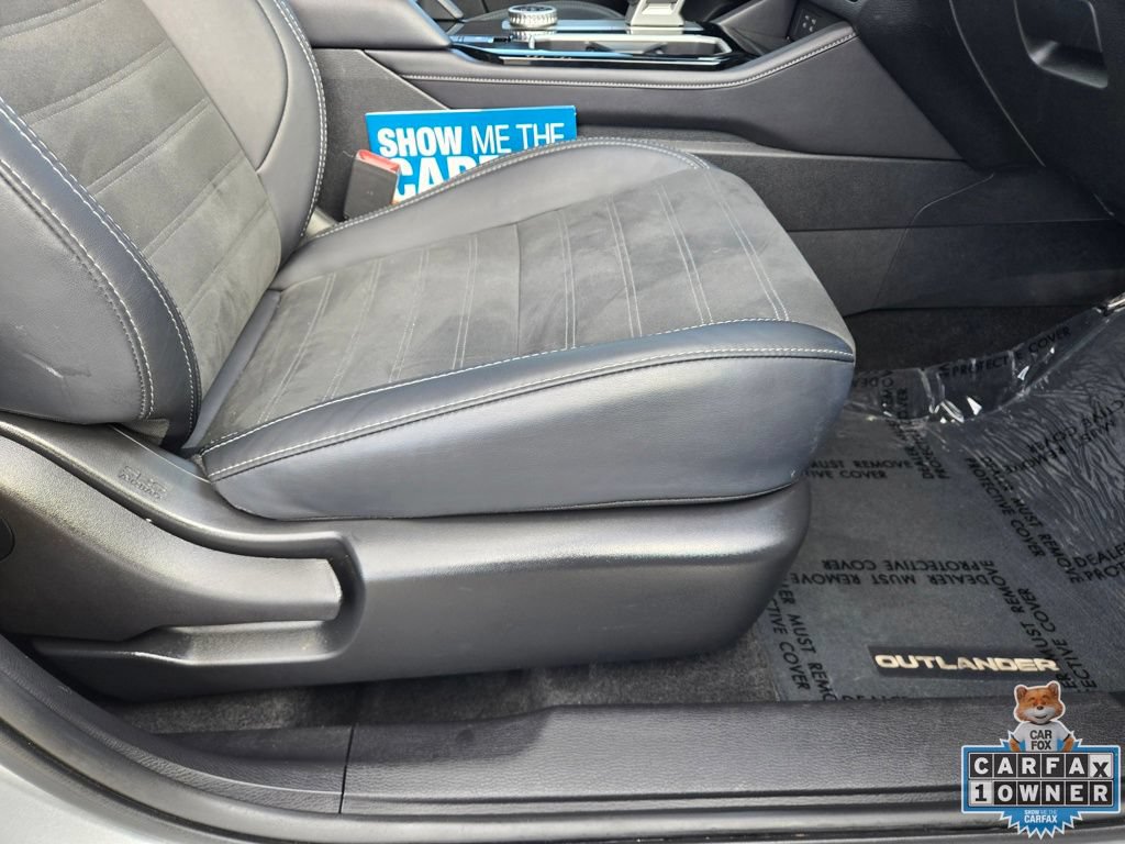 Used 2025 Mitsubishi Outlander SE FWD image 55
