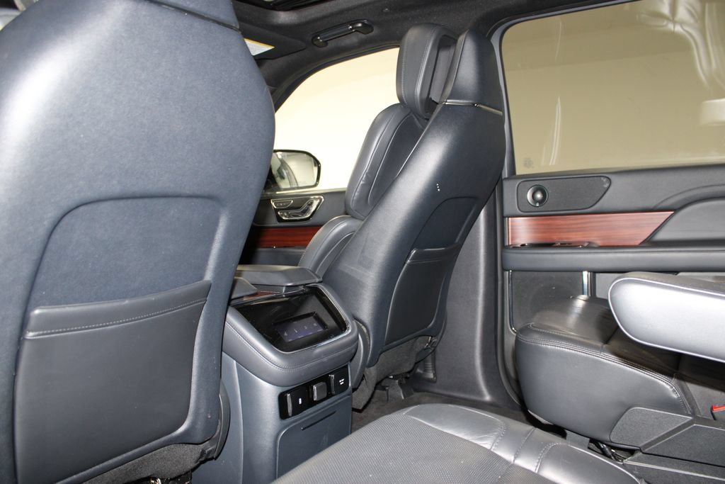 Used 2023 Lincoln Navigator Reserve AWD/4WD image 28