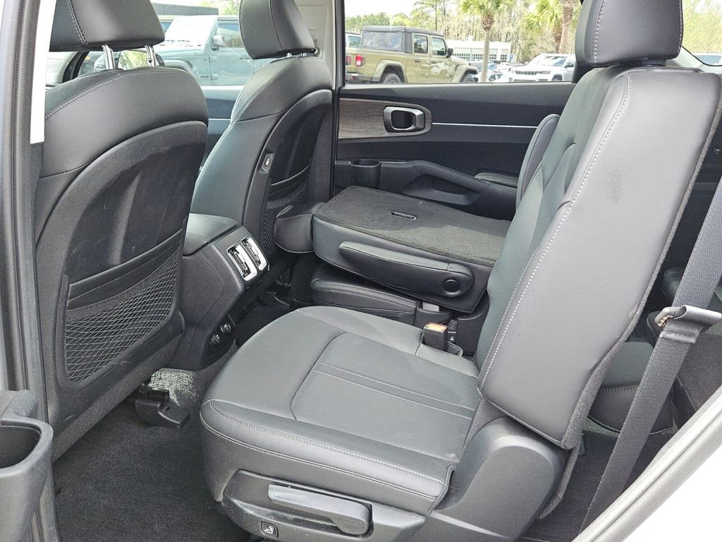 Used 2023 Kia Sorento X-Line EX image 11