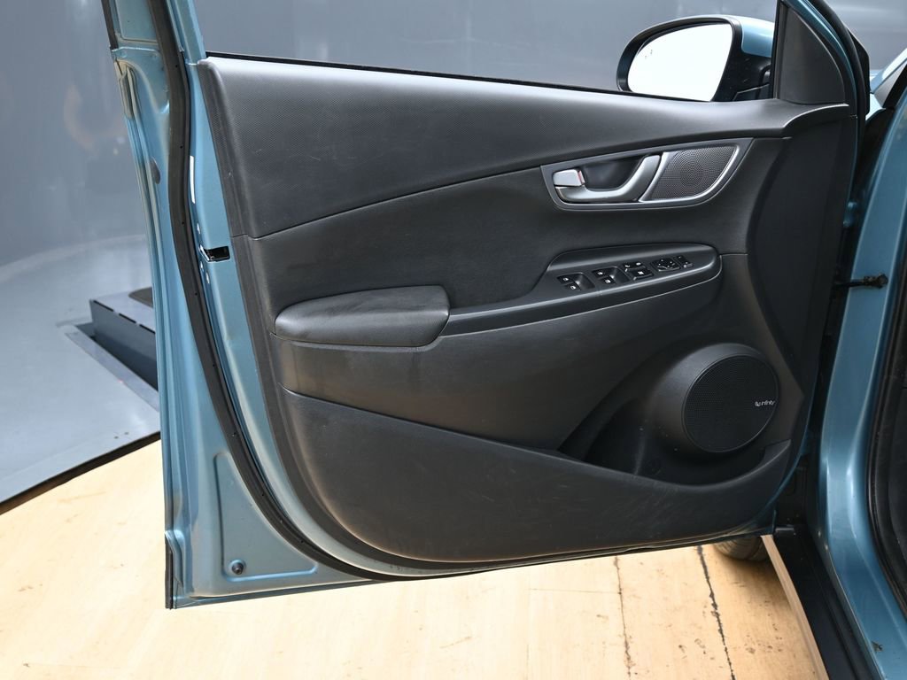 Used 2020 Hyundai Kona Ultimate w/ Cargo Package image 53