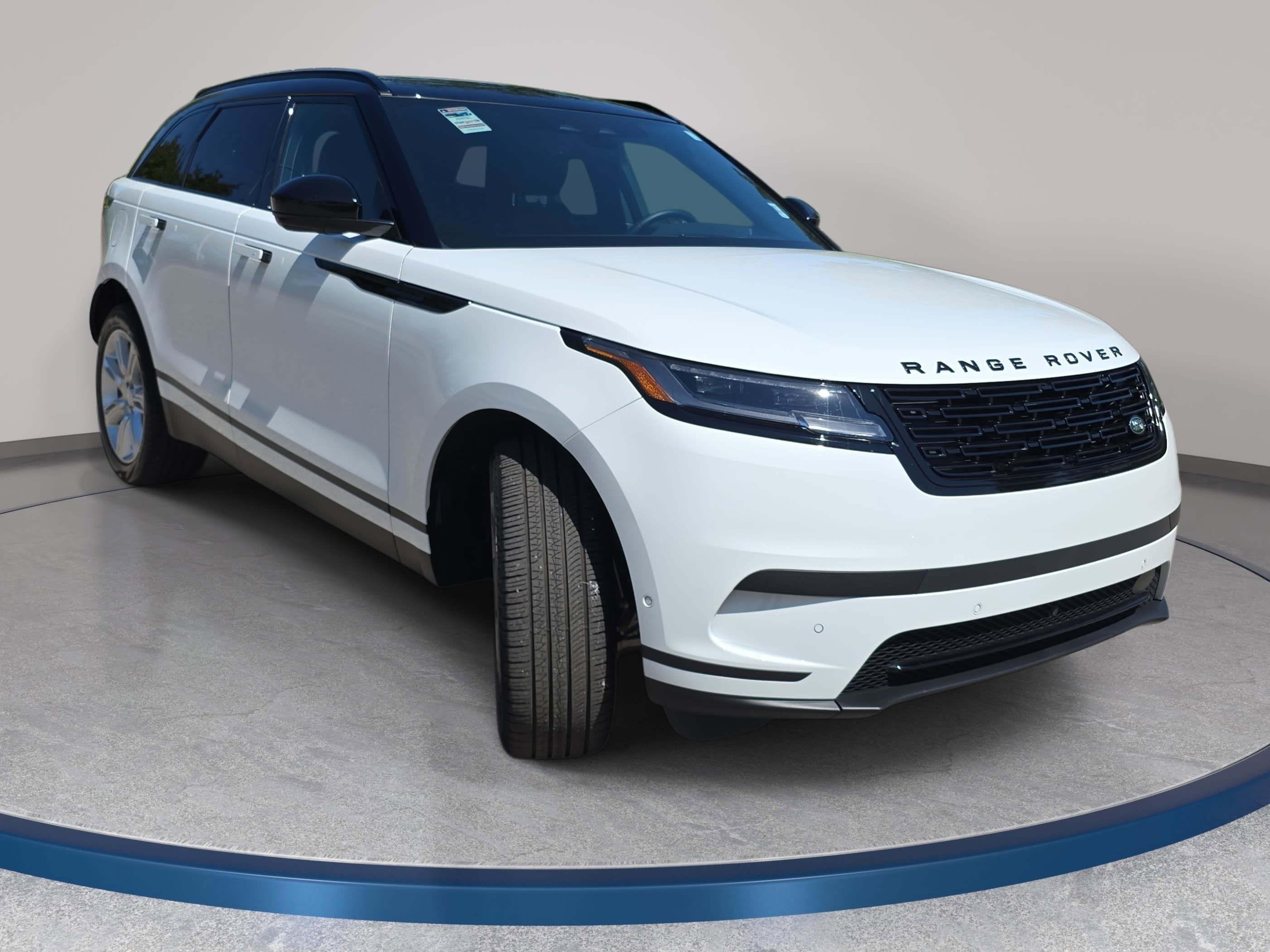 Certified 2025 Land Rover Range Rover Velar S AWD/4WD image 3