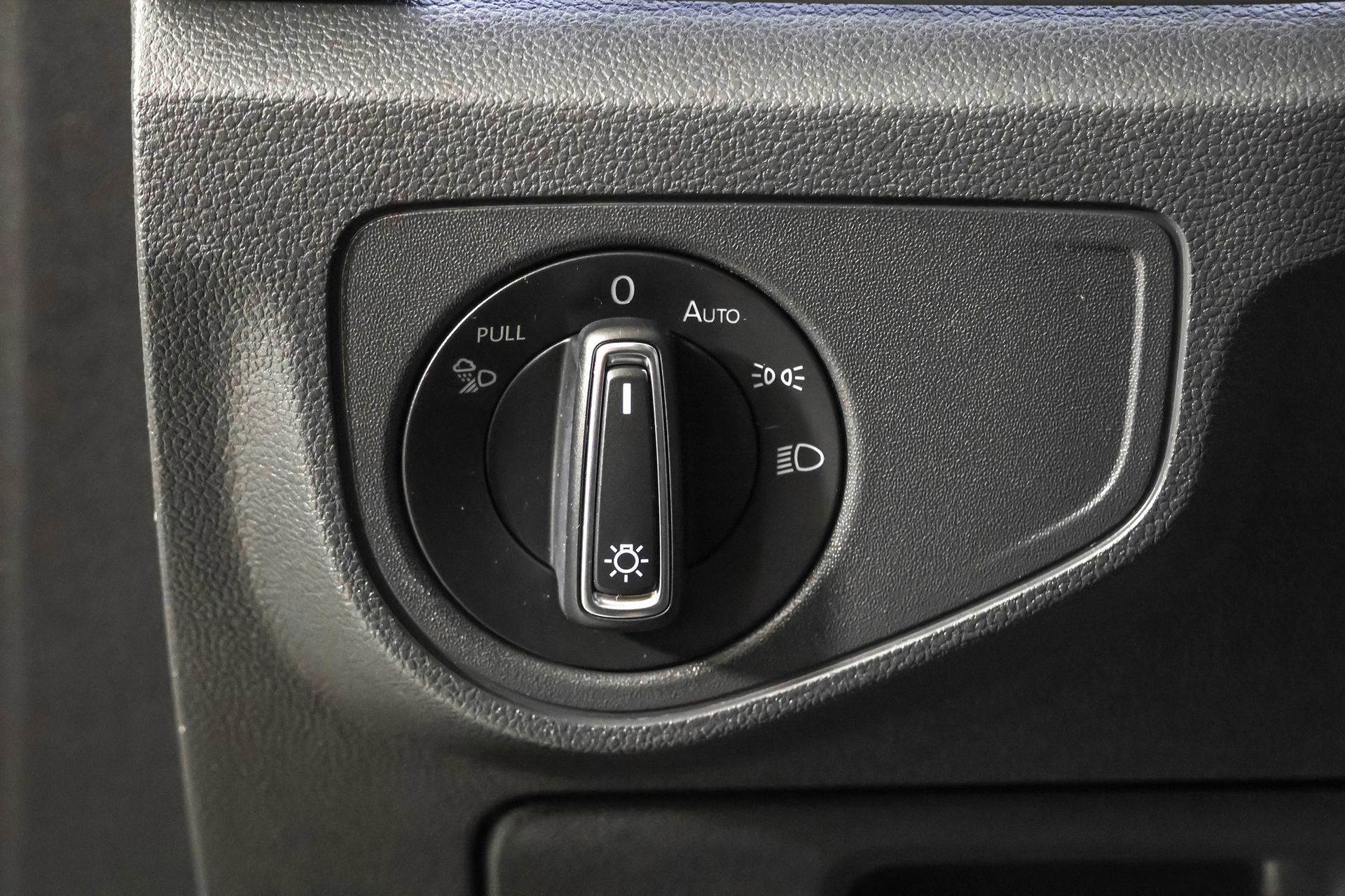 Used 2022 Volkswagen Atlas Cross Sport SEL Premium R-Line image 26