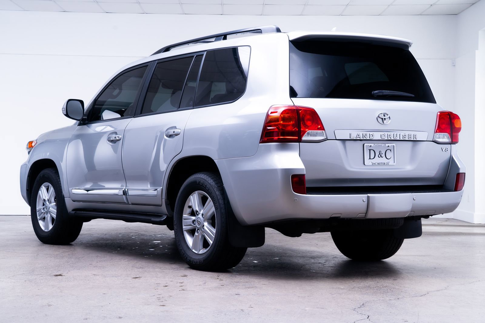 Used 2015 Toyota Land Cruiser AWD/4WD image 4