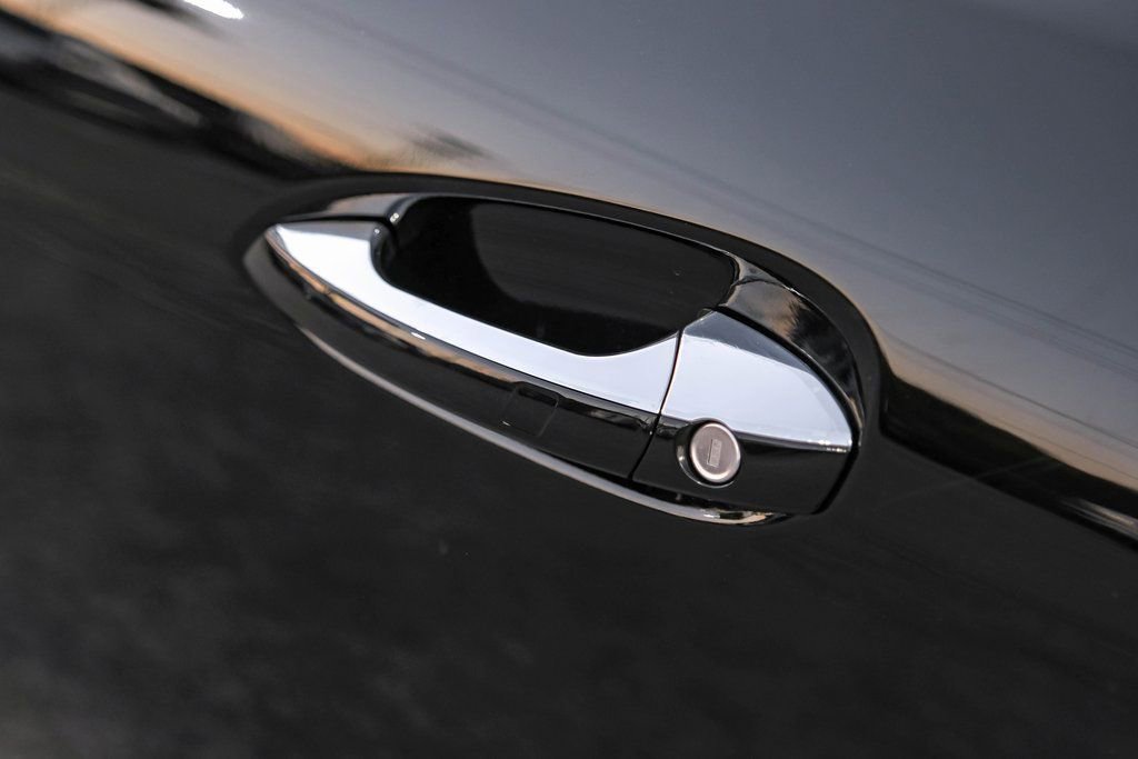 Used 2016 Mercedes-Benz SL 550 image 39