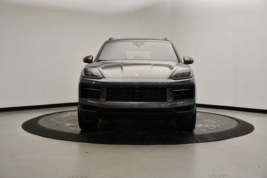 Certified 2025 Porsche Cayenne image 10